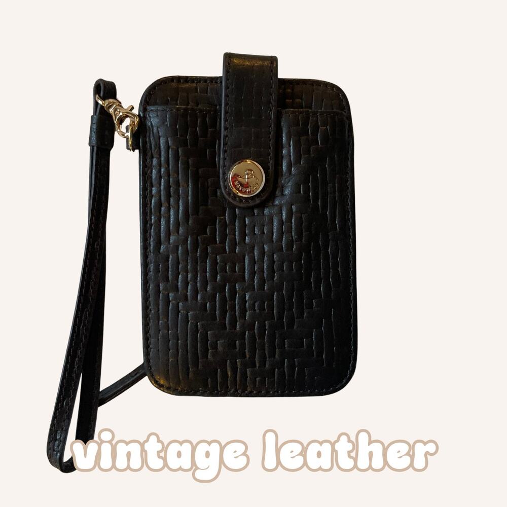B MAKOWSKY wristlet wallet leather card holder black gold tone hardware